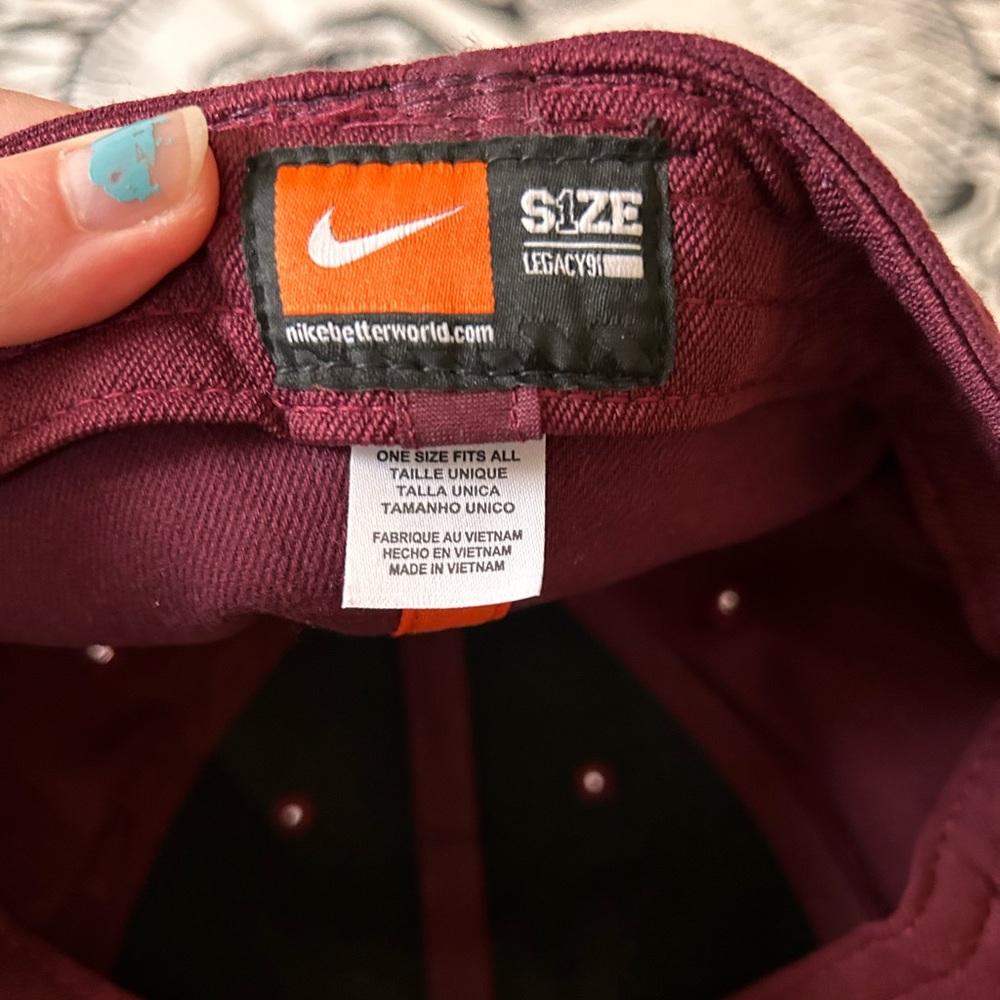 nike hat - Picture 3 of 3